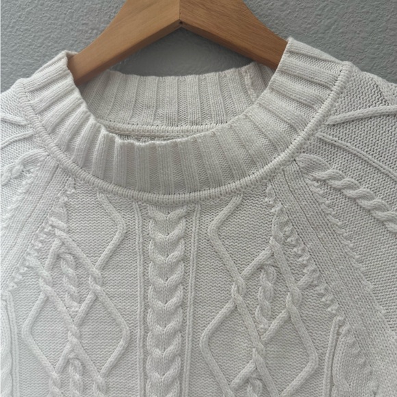 Classic Gap White Cable Knit Sweater - Picture 7 of 10